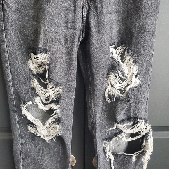 ZARA Women's Size 6 Black Thrashed Jeans  Grunge - Picture 3 of 9